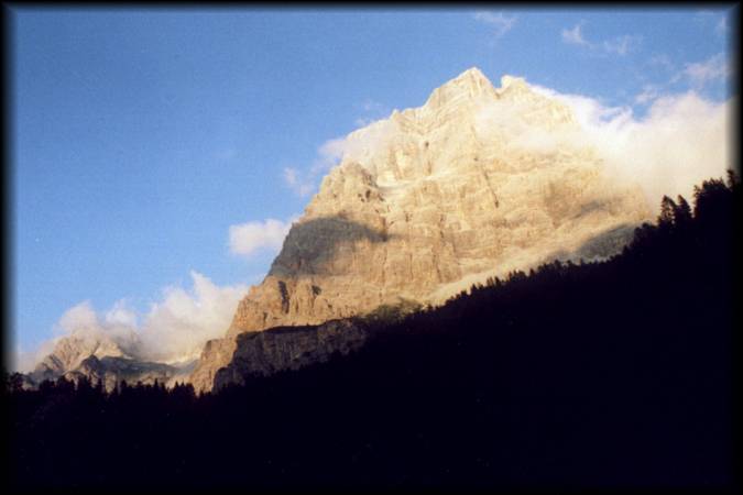 Direkt vor unserem Etappenziel, dem Rif. Staulanza, bietet sich uns ein toller Blick auf den Monte Pelmo