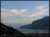 Das "Standardbild": Erster Blick auf den Gardasee nach 9 anspruchsvollen Etappen durch die Alpen - unbeschreiblich!