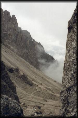 An der Forcella di Neve wechselten sich gute Sicht und dichter Nebel innerhalb weniger Minuten ab ...