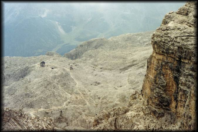 Beim Abstieg vom Boeseekofel über den Normalweg hatte man noch mal einen schönen Blick auf die Eisenleiter-Passage des Klettersteigs