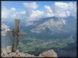 2000 hm Tiefblick auf Cortina d'Ampezzo von der Tofana di Dentro 