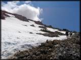 Rutschige Altschnee-Querung am Monte Altissimo