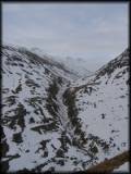 Blick aufs Tal zur Bellavista-Hütte und zum Hochjochferner, rechts der Hang, den ich am Vortag tiefschneewatend bis zum Bach runter bin
