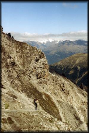 Beim Abstieg zur Tabarettahütte gab es immer wieder tolle Blicke Richtung Ötztaler Alpen zu genießen