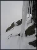 Riesige Eiszapfen beim Aufstieg zur Tschenglser Hochwand über den Normalweg, der ab 3100 m nicht mehr gespurt ist ...